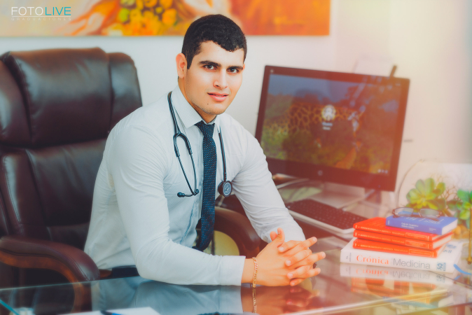 medicos_consultorio_fotolive_FTL3854