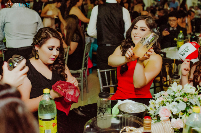 medicos_fiesta_fotolive_2017_FTL3542