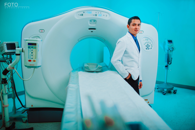 medicos_fotolive_graduaciones_2017_FTL5154