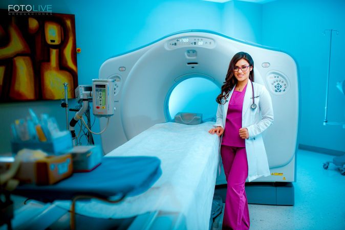 medicos_fotolive_graduaciones_2017_FTL5168