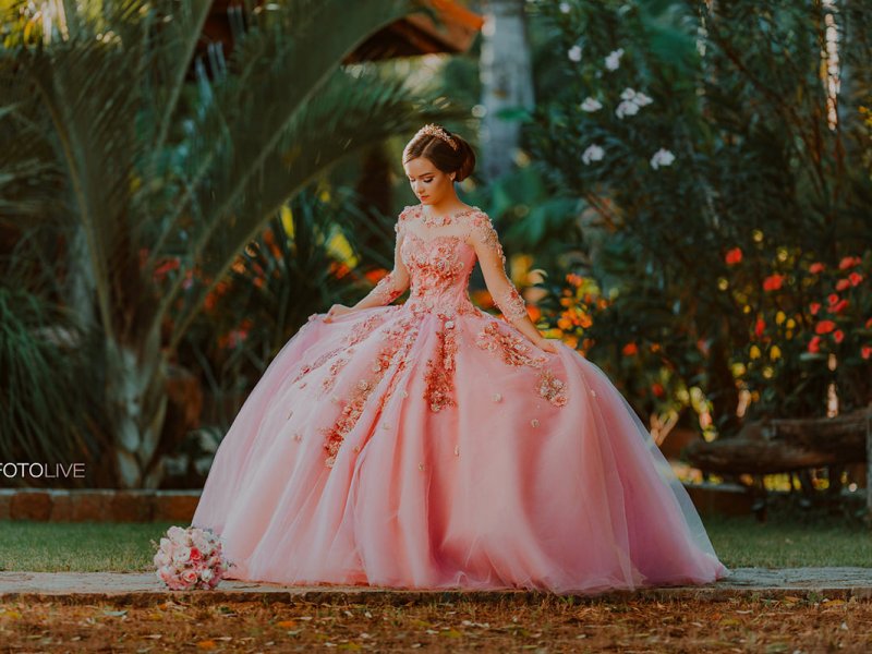 Emelyn Quince Años