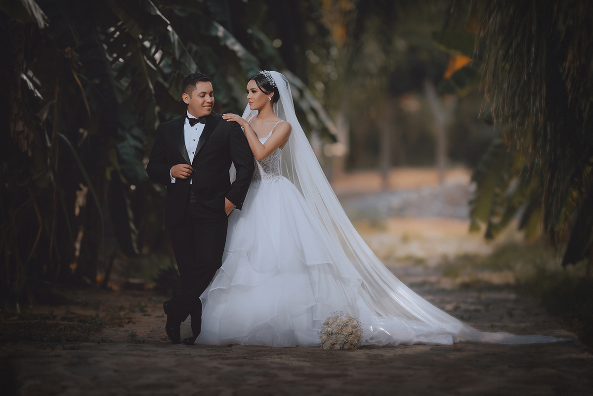 featured FOTOLIVE kimberly aram wedding ss