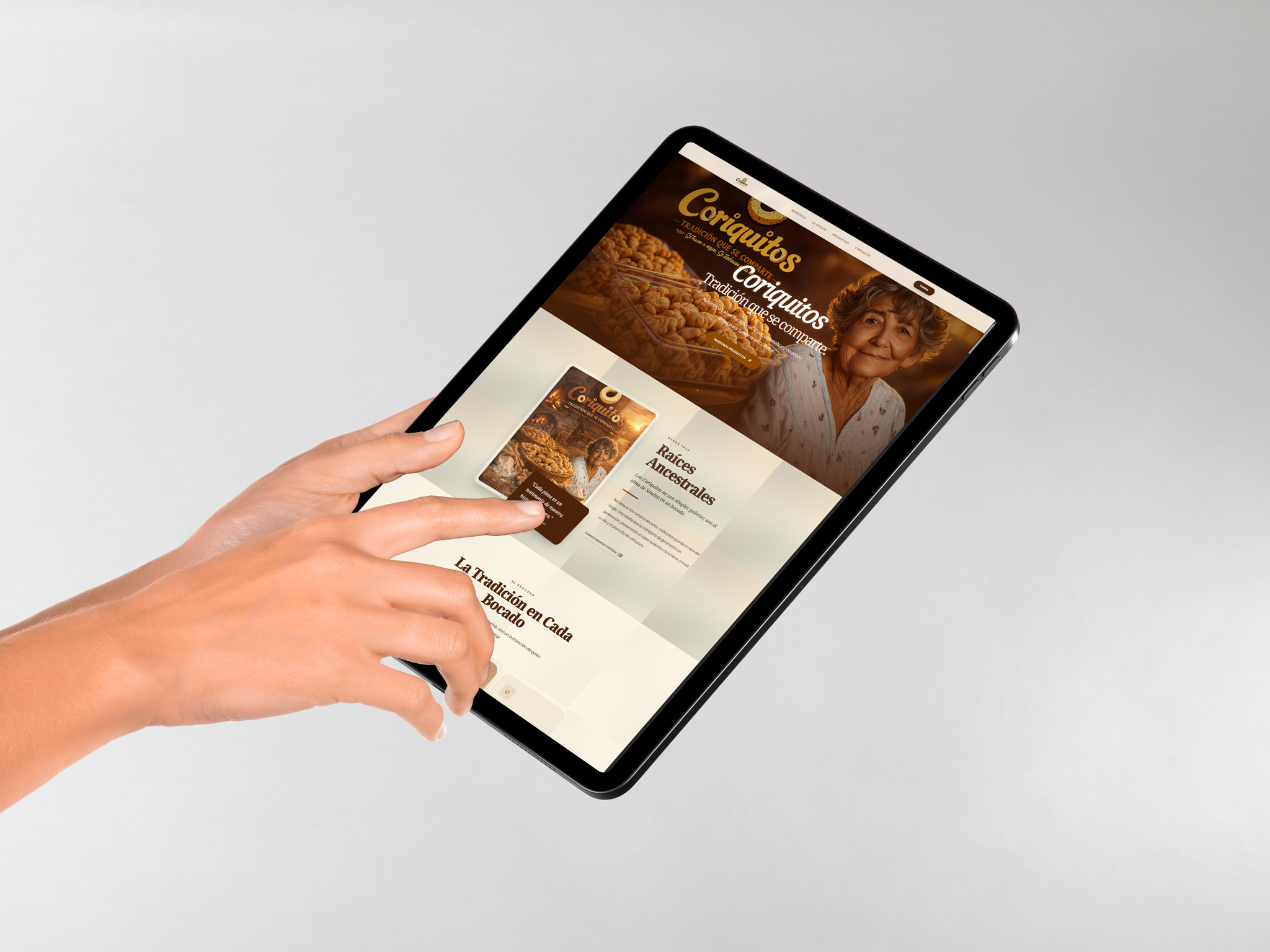 Sitio web de Coriquitos en tableta, diseñado por FOTOLIVE